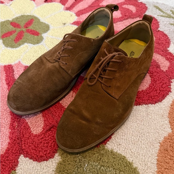 Elegant Brown Suede Men's Dress Shoes - Picture 1 of 3